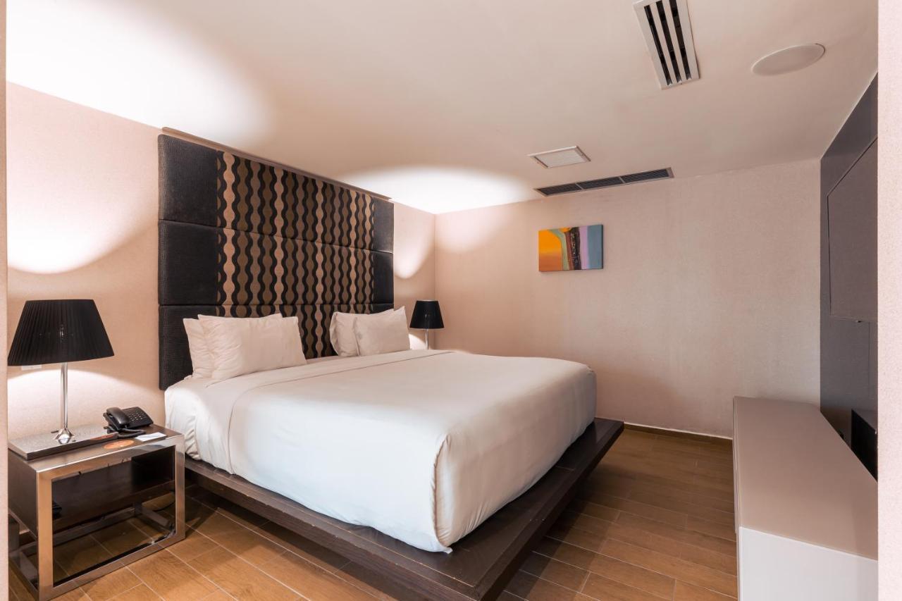 Oriental Hotel